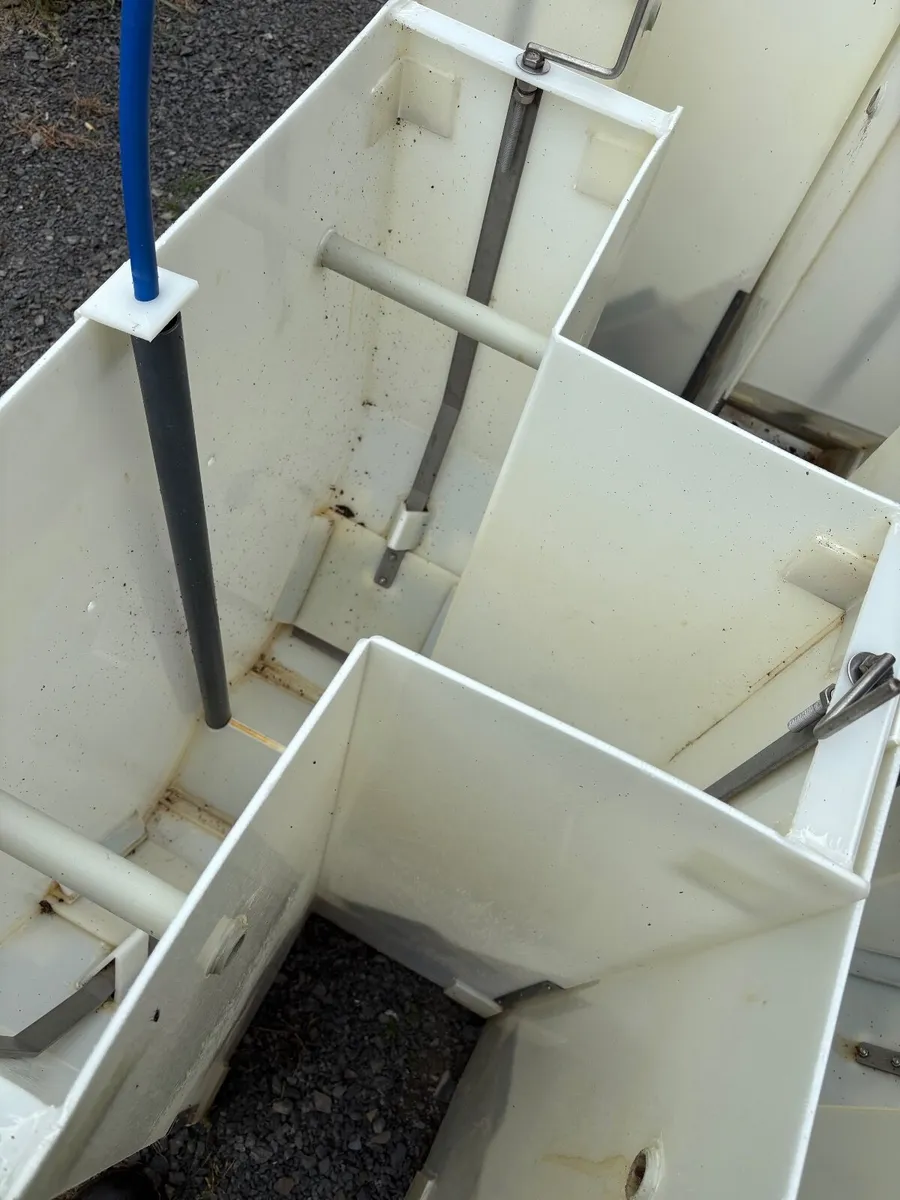 Farm Clearance – Quality Pig Feeders - Image 3