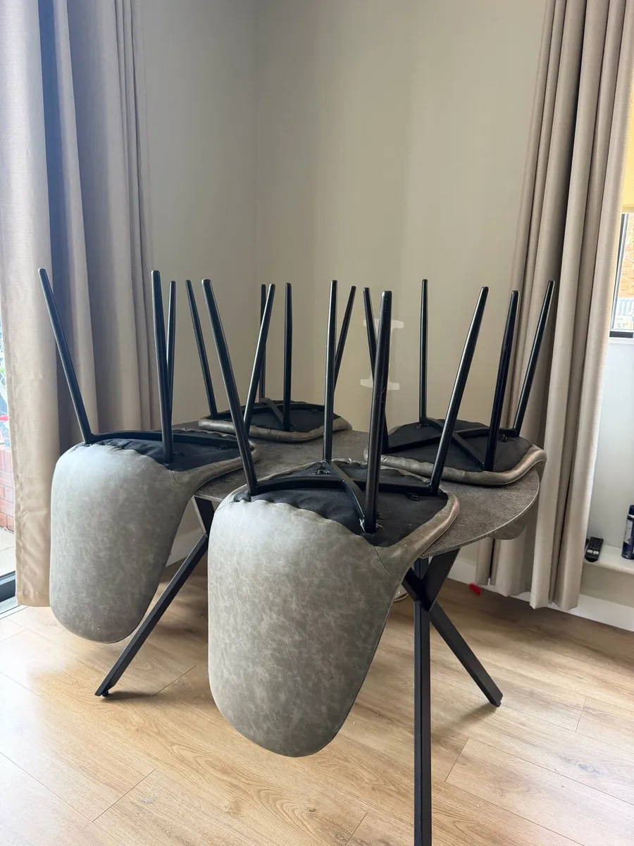 Dining Table & Chairs - Image 1
