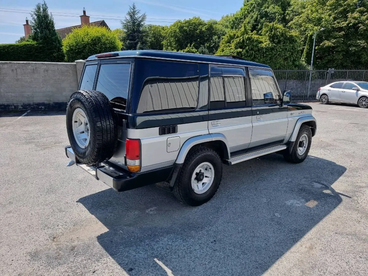 Toyota Landcruiser Prado - Image 3