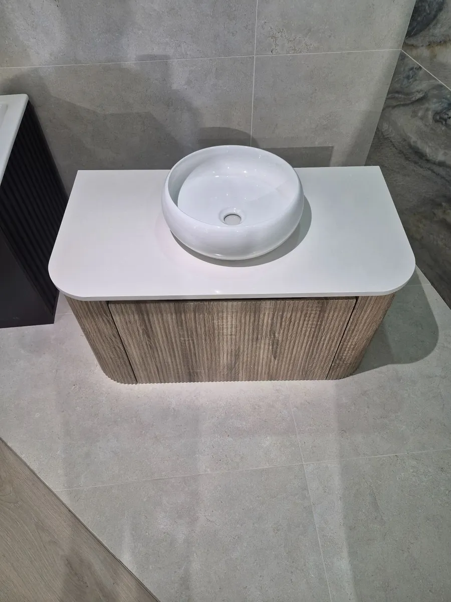 Bathroom unit - Image 4