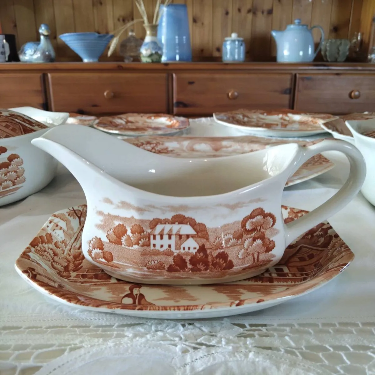 Vintage 31 piece Dinner Set - Image 1