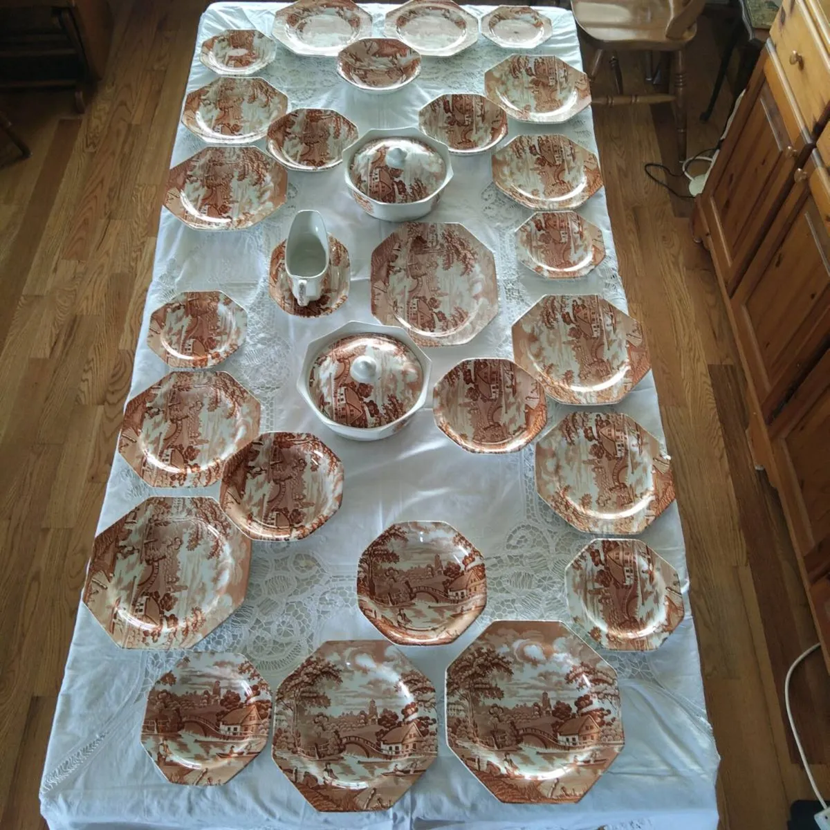 Vintage 31 piece Dinner Set - Image 4
