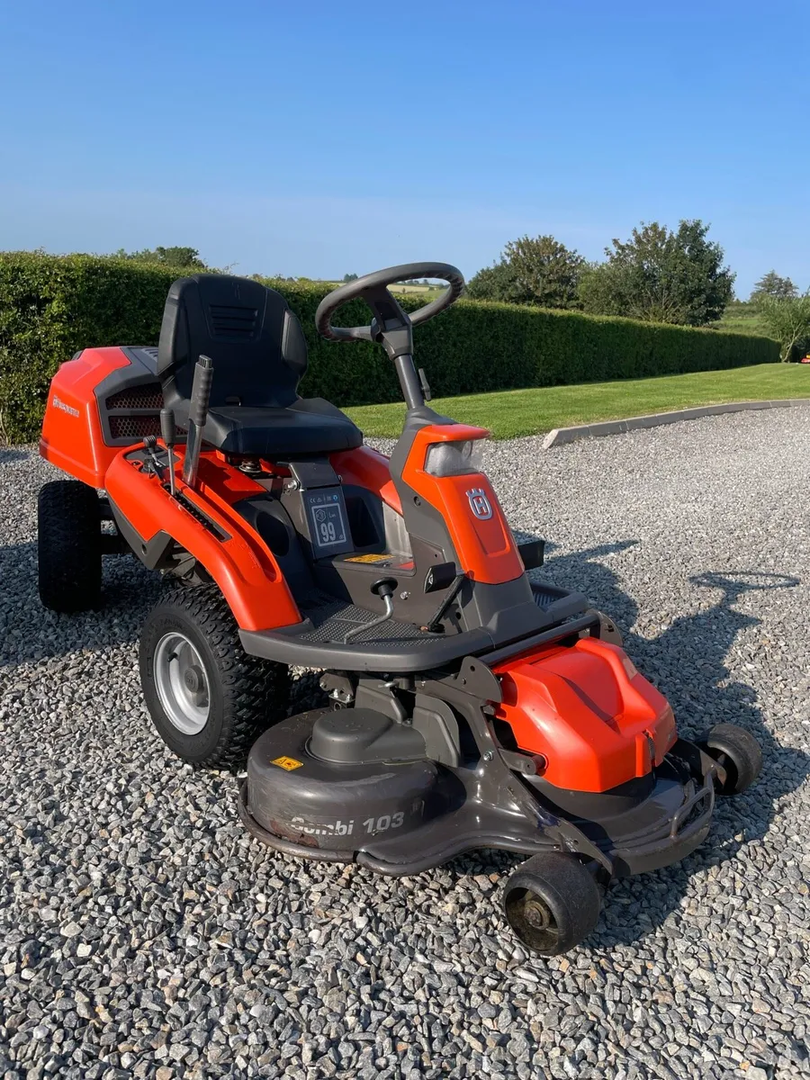 Husqvarna R216T lawnmower - Image 1