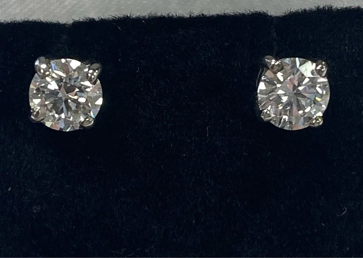 Diamond earrings - Image 3