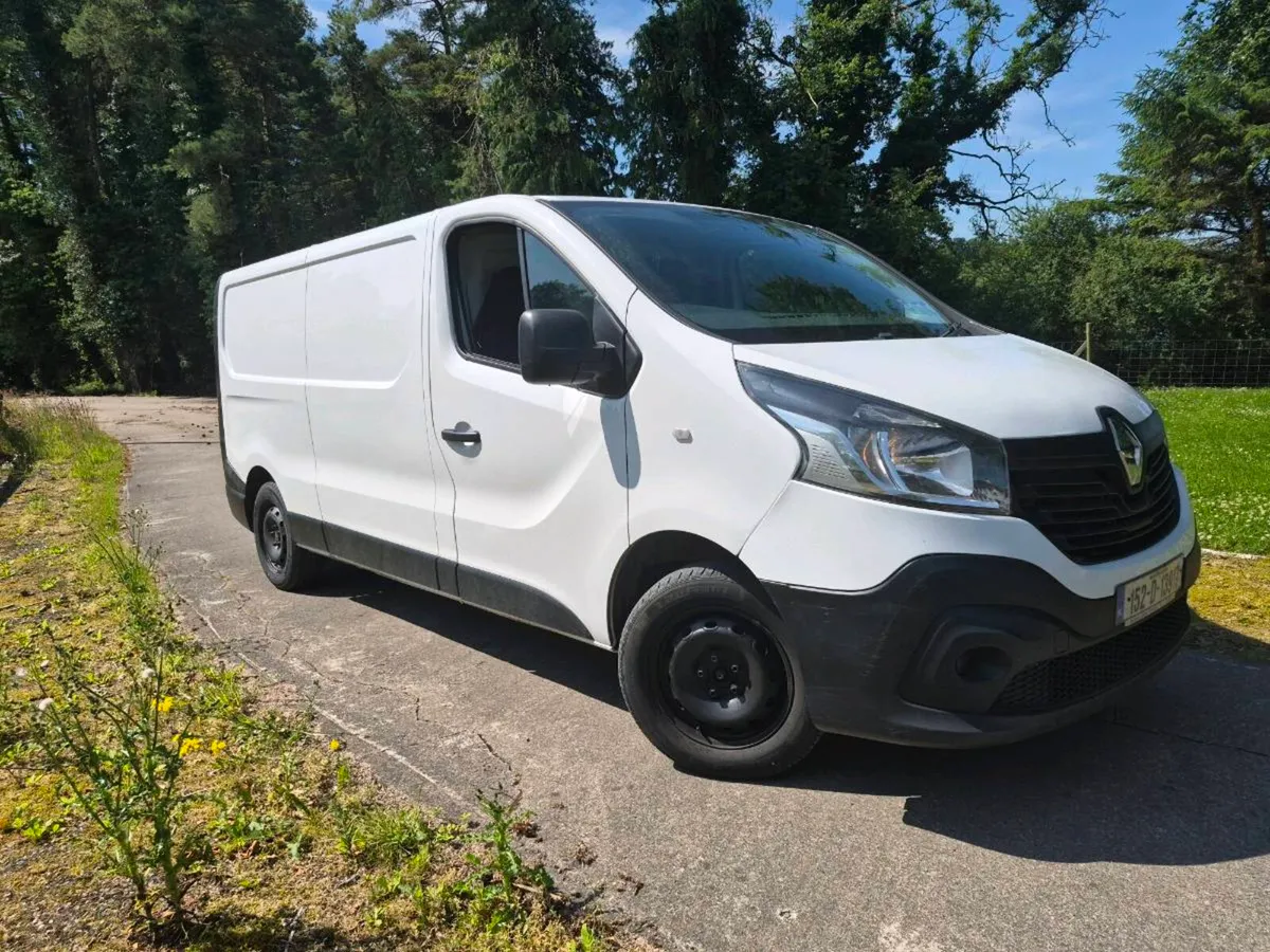 RENAULT TRAFIC - Image 1