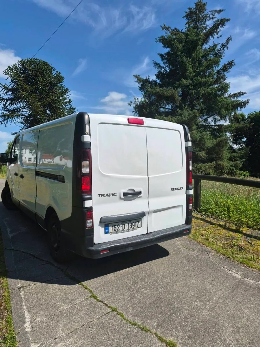RENAULT TRAFIC - Image 3
