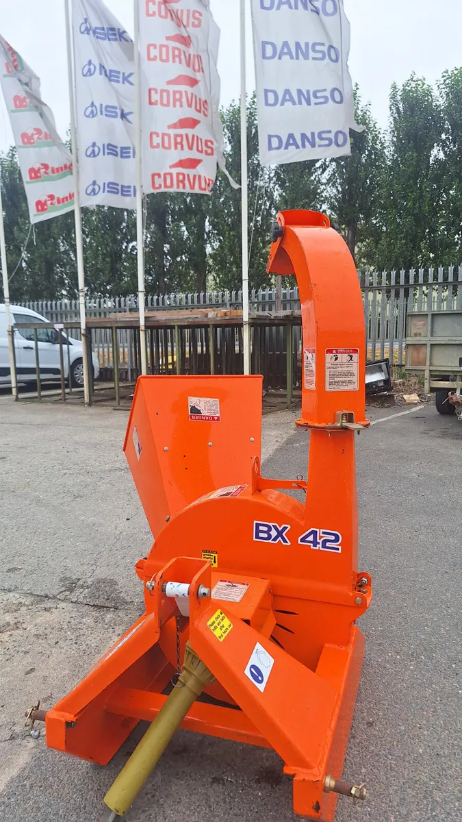 Used DANSO BX42S wood chipper - Image 4