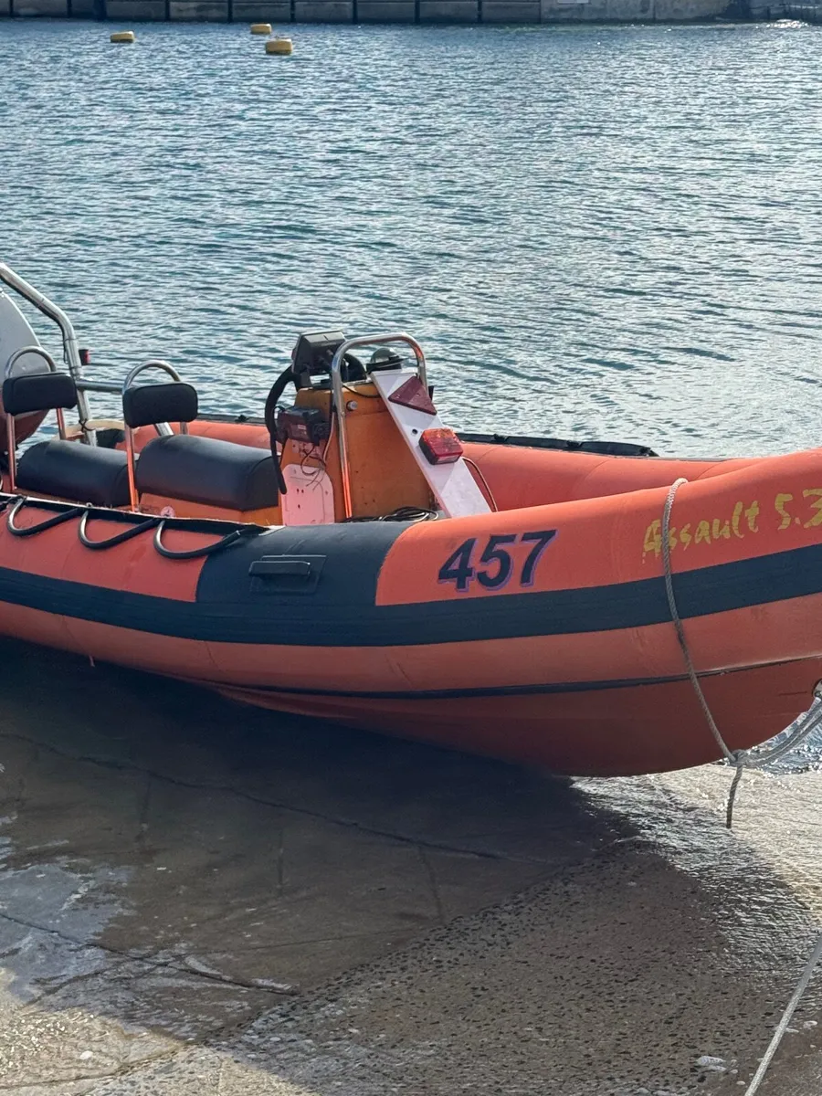 5.5m Humbar Assault. - Image 3