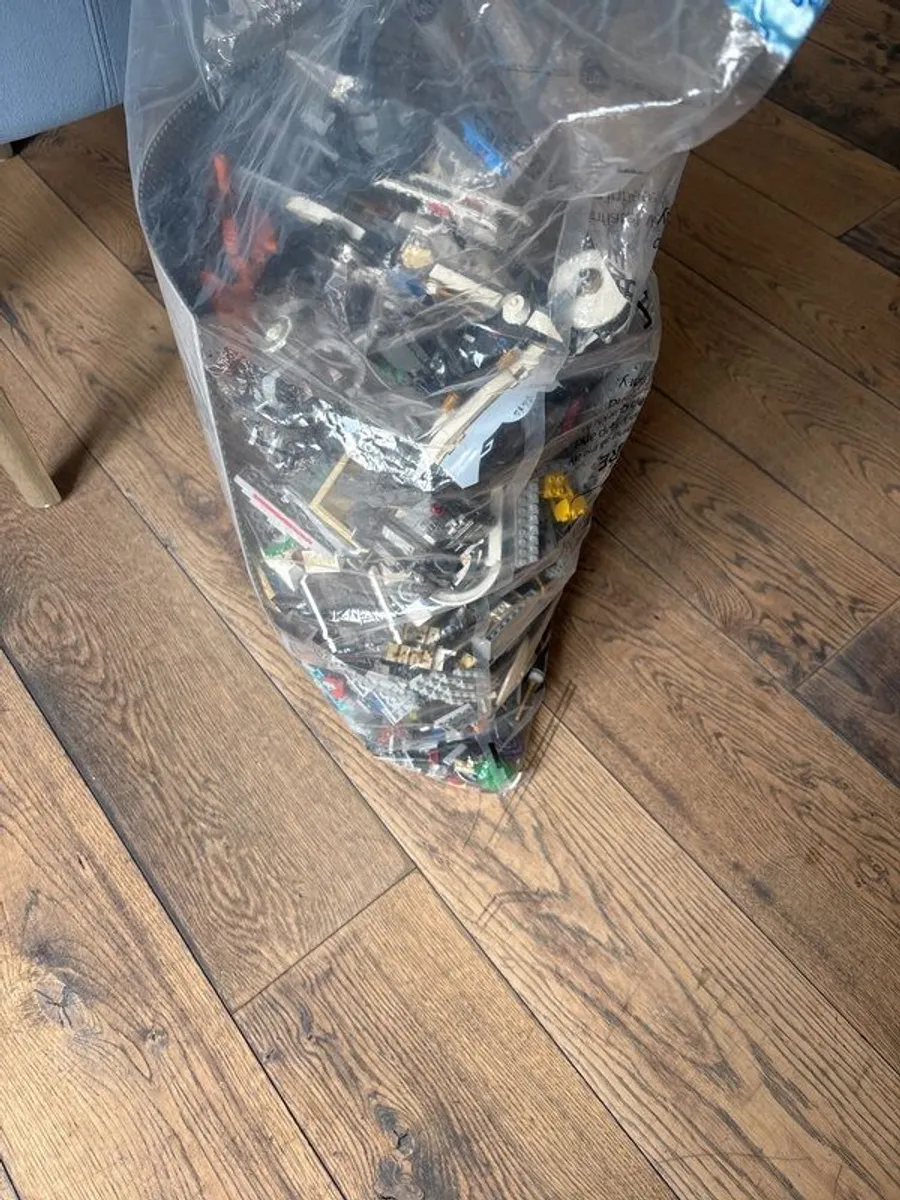 lego - Image 1