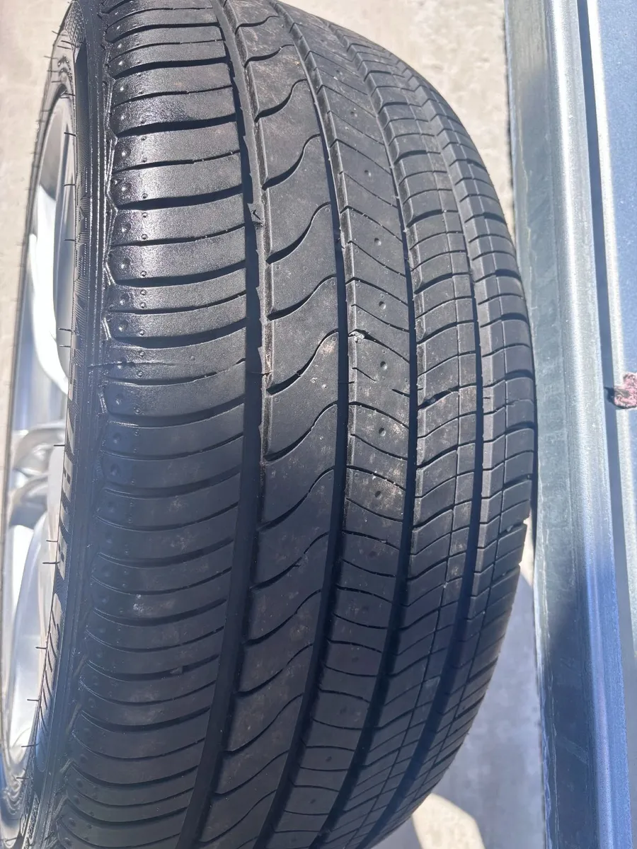 BMW Alloy wheels - Image 4