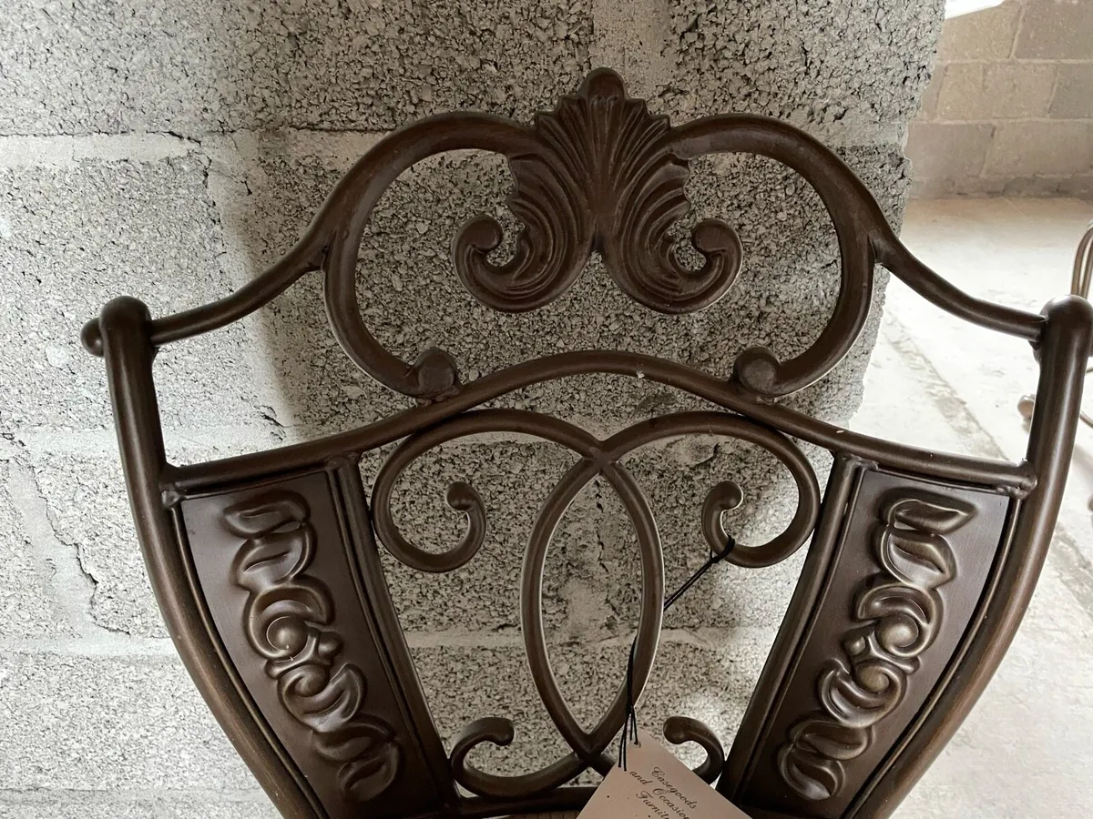 4 counter night chairs that swivel still have tags - Image 3