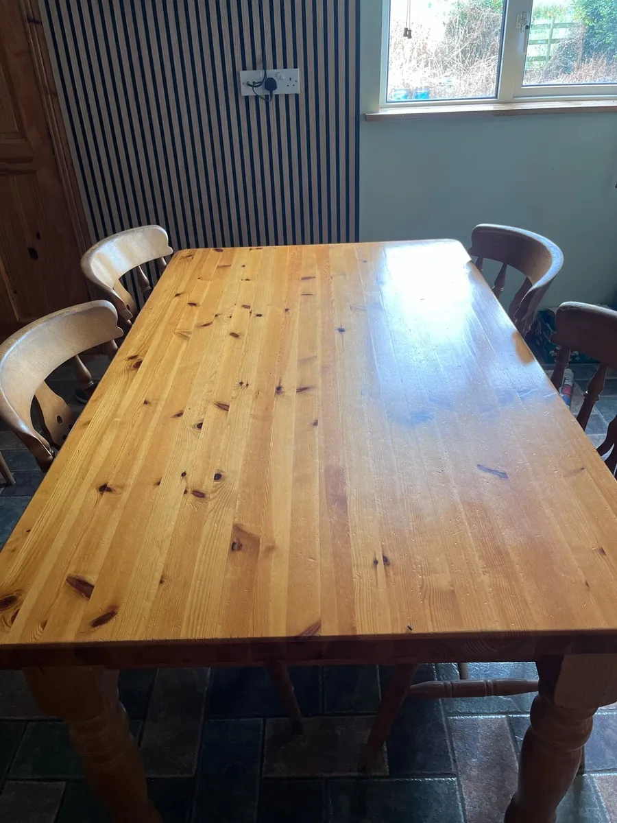 Kitchen table chairs