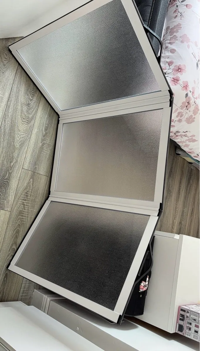 Half height shower doors - Image 2