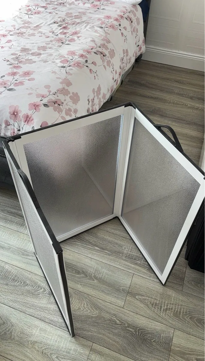 Half height shower doors - Image 3