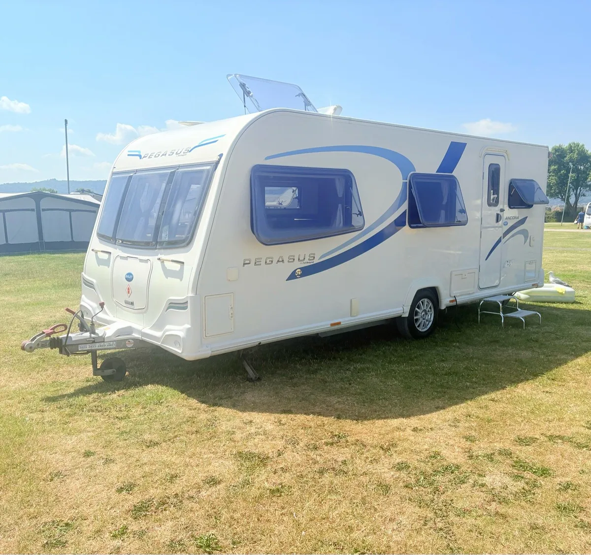 Bailey Pegasus 6/7 berth fixed trible bunkbeds - Image 3
