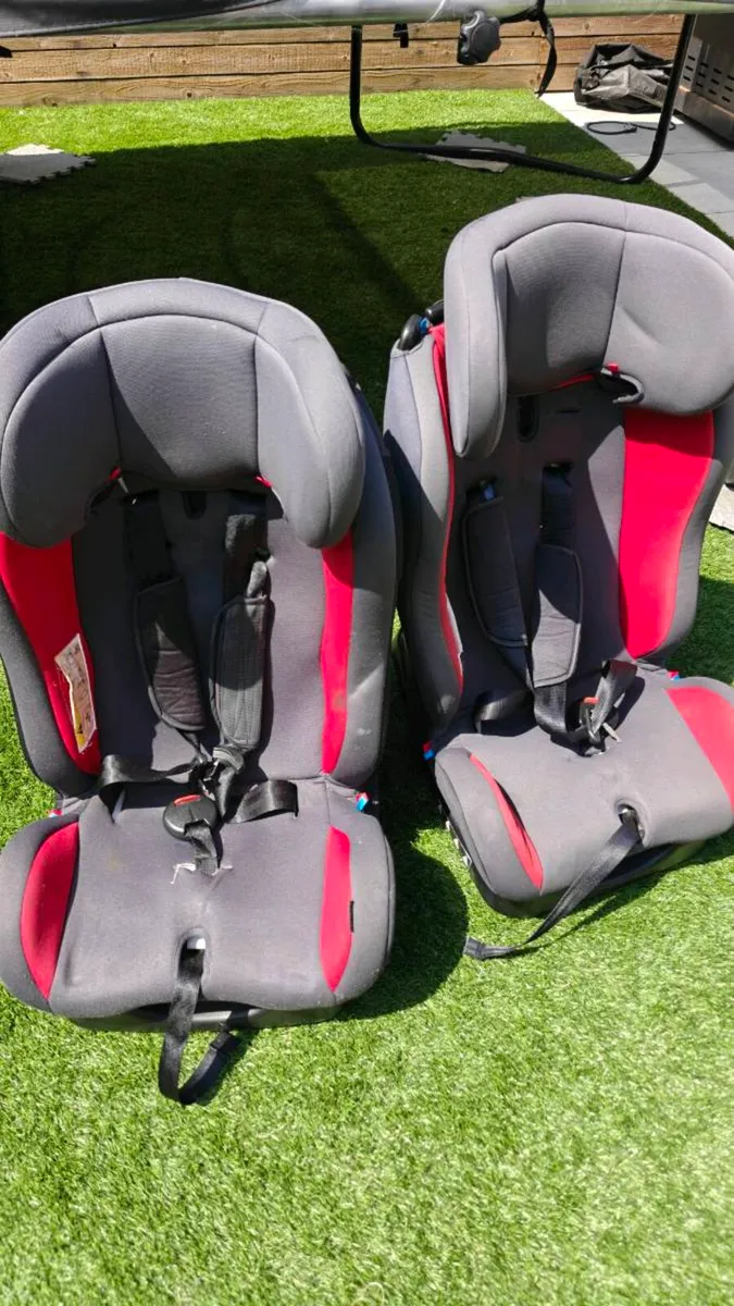 Child car seats
