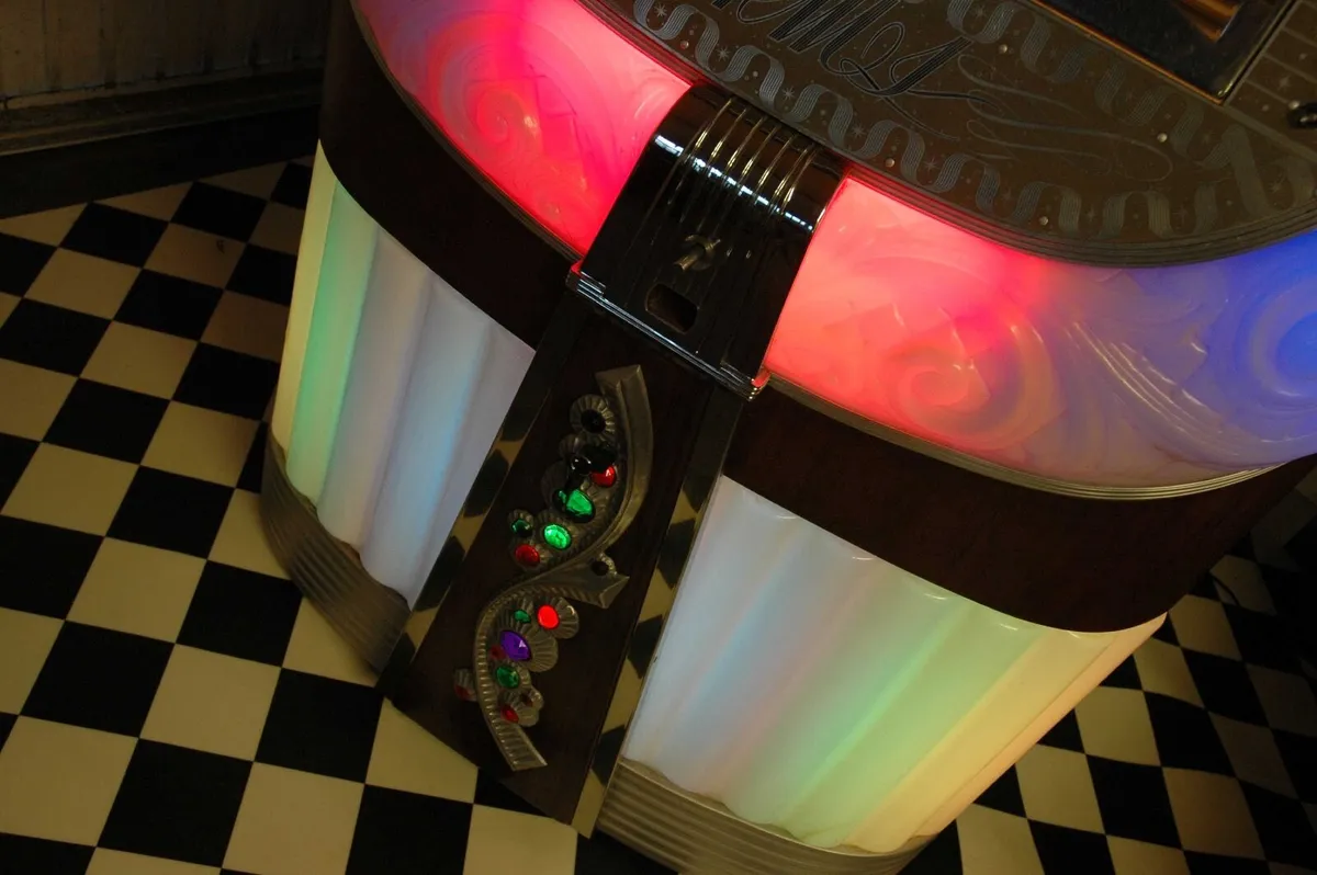 Ami Jukebox Model A 1946-47 £2250 ONO - Image 4