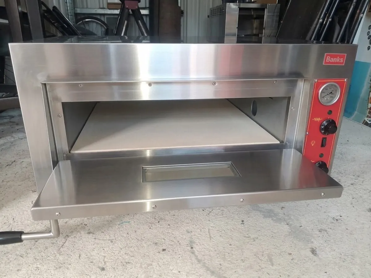 Pizza Oven - Image 1