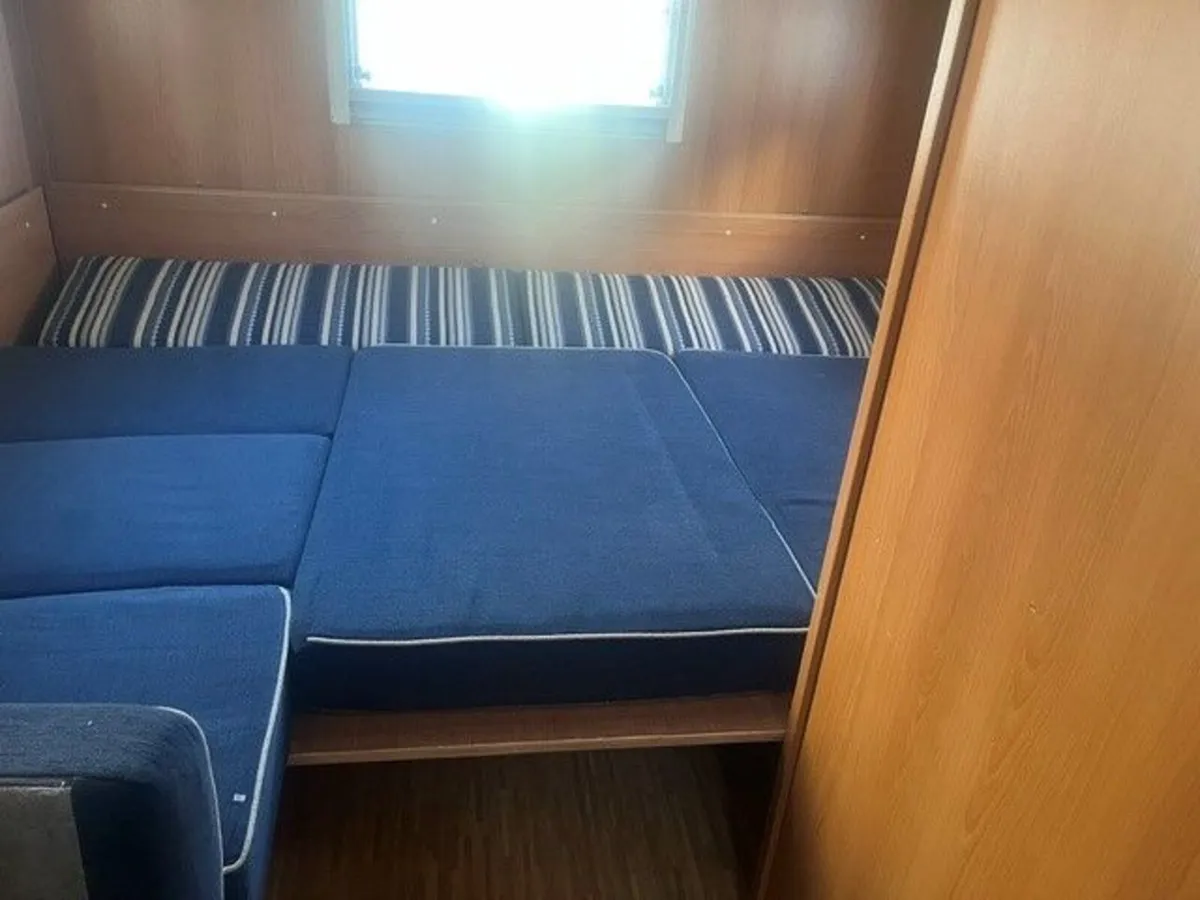 Fiat Ducato Dethleffts, 6 Berth Campervan - Image 4