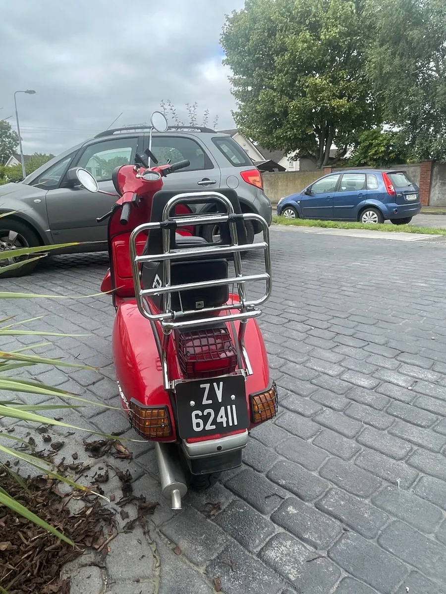 Vintage  Scooter 1984 Vespa PX125 - Image 4