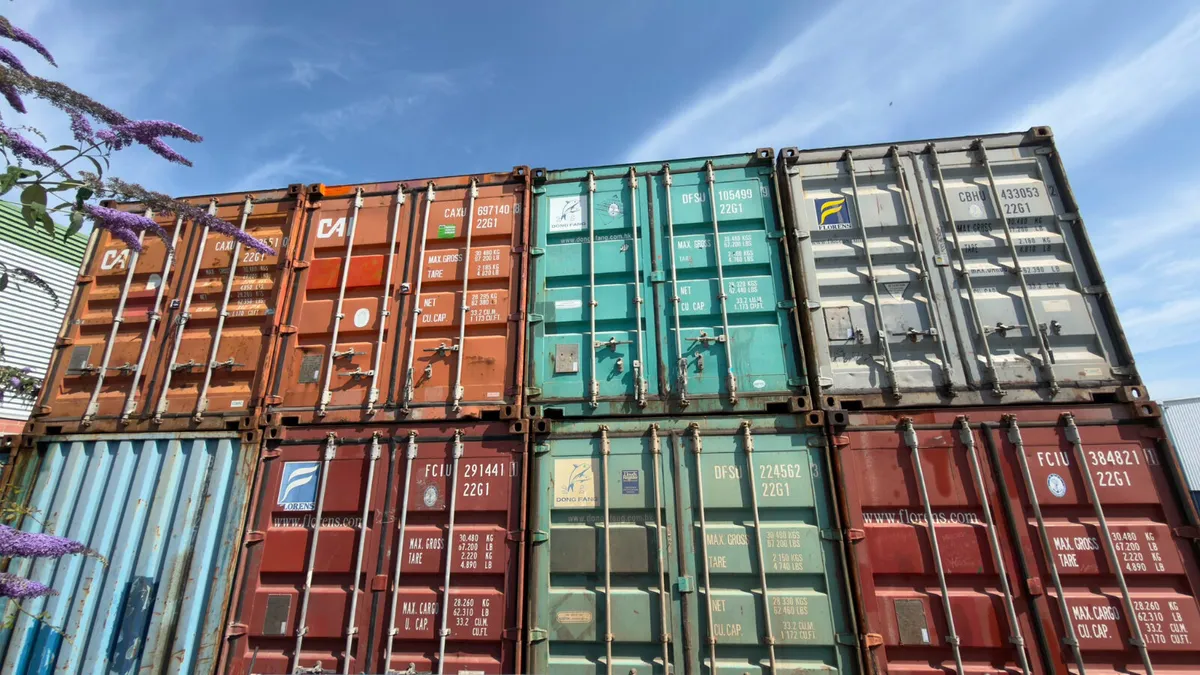 Used 20ft Shipping Containers - Image 1