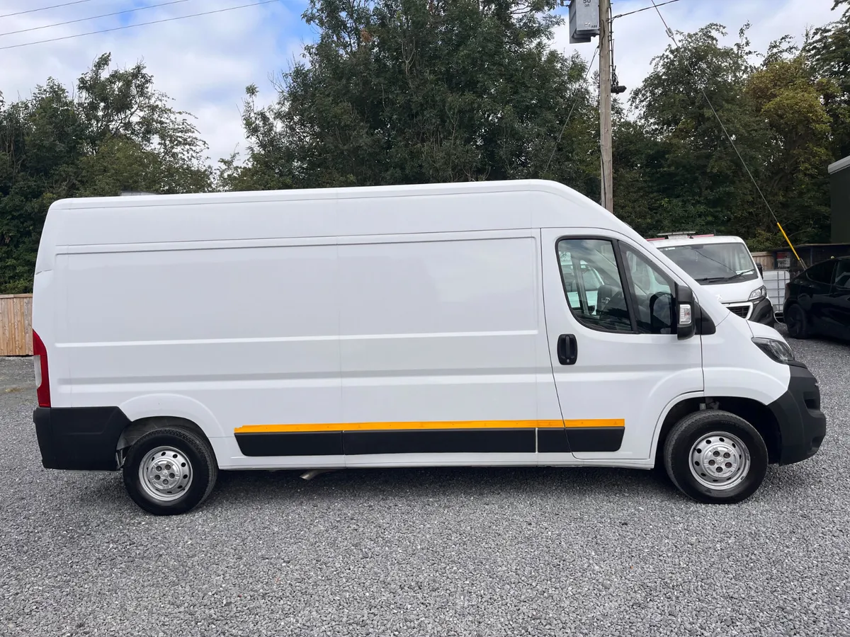 Peugeot Boxer L3H2 2.2L 140BHP (1 Owner) - Image 4