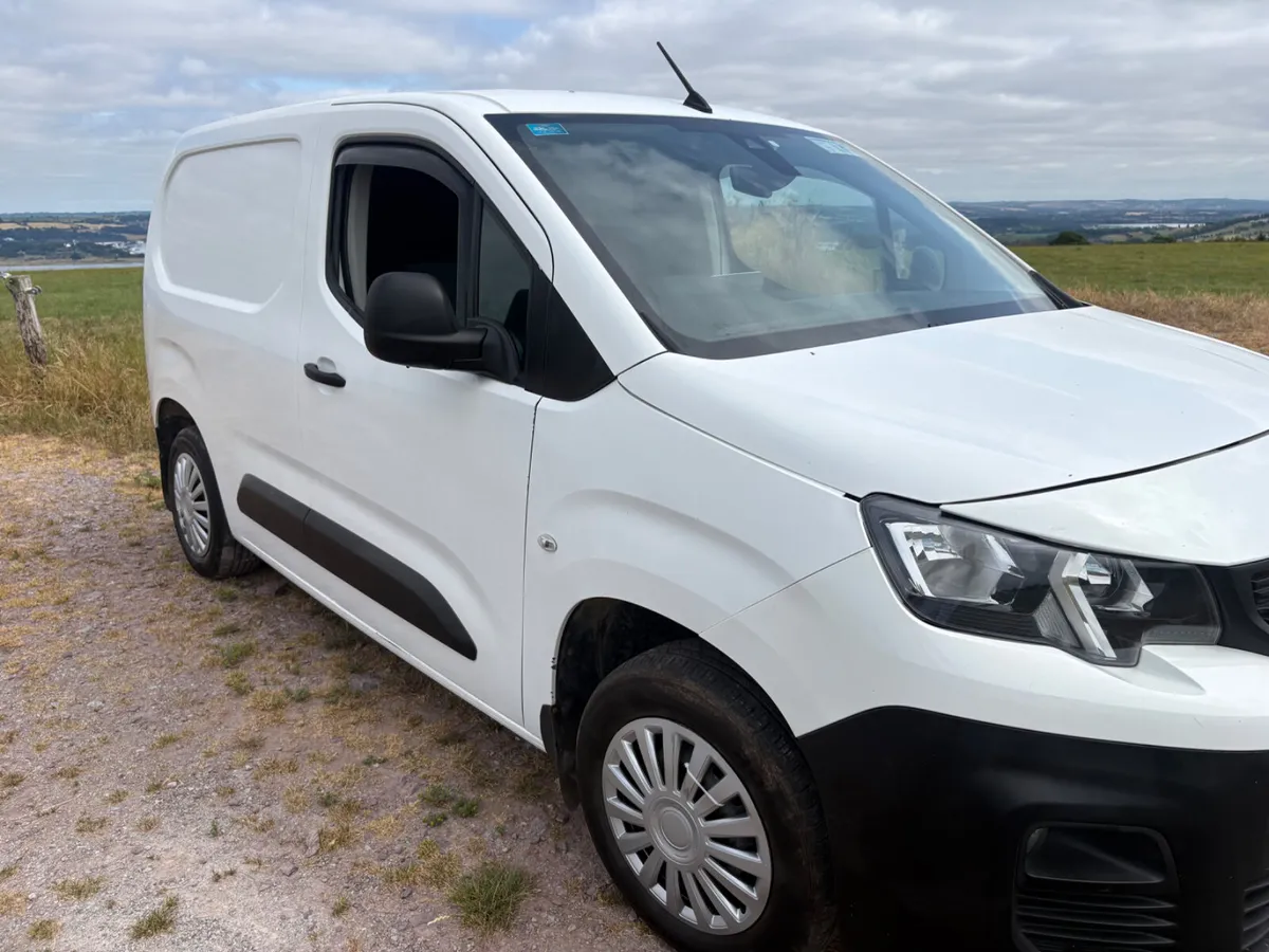 Peugeot Partner 2019Tax & Test - Image 2