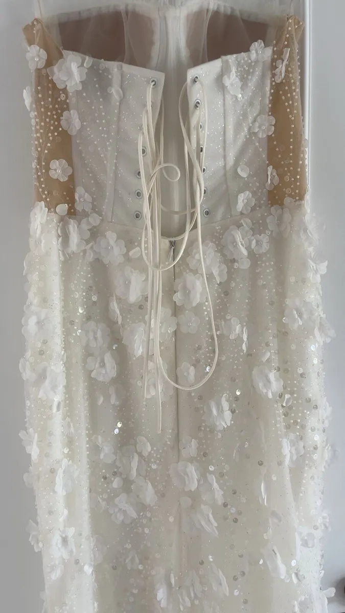 Wedding dress - Image 4