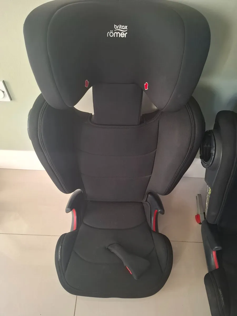 Car Seats - Image 3