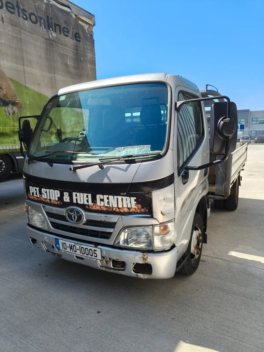 Toyota DYNA - 2010 - Image 1