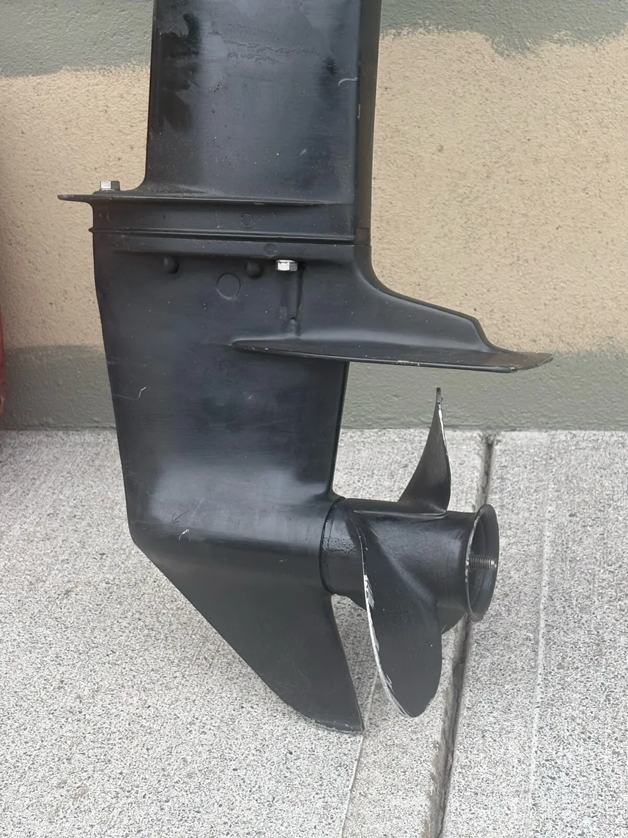 Mercury 10hp outboard - Image 4