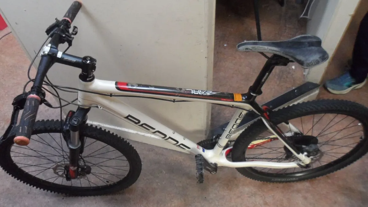 Beone T700 Pearl Race Mountain Bike - Image 4