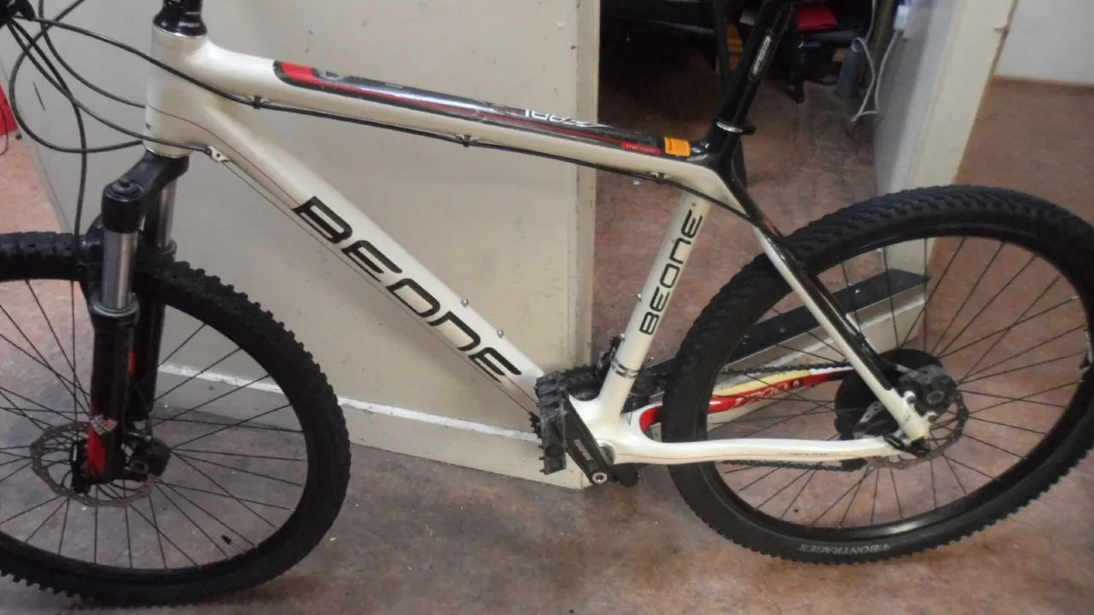 Beone T700 Pearl Race Mountain Bike - Image 2