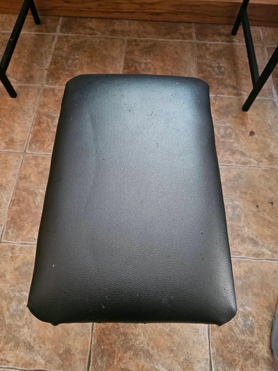 Piano stool - Image 3
