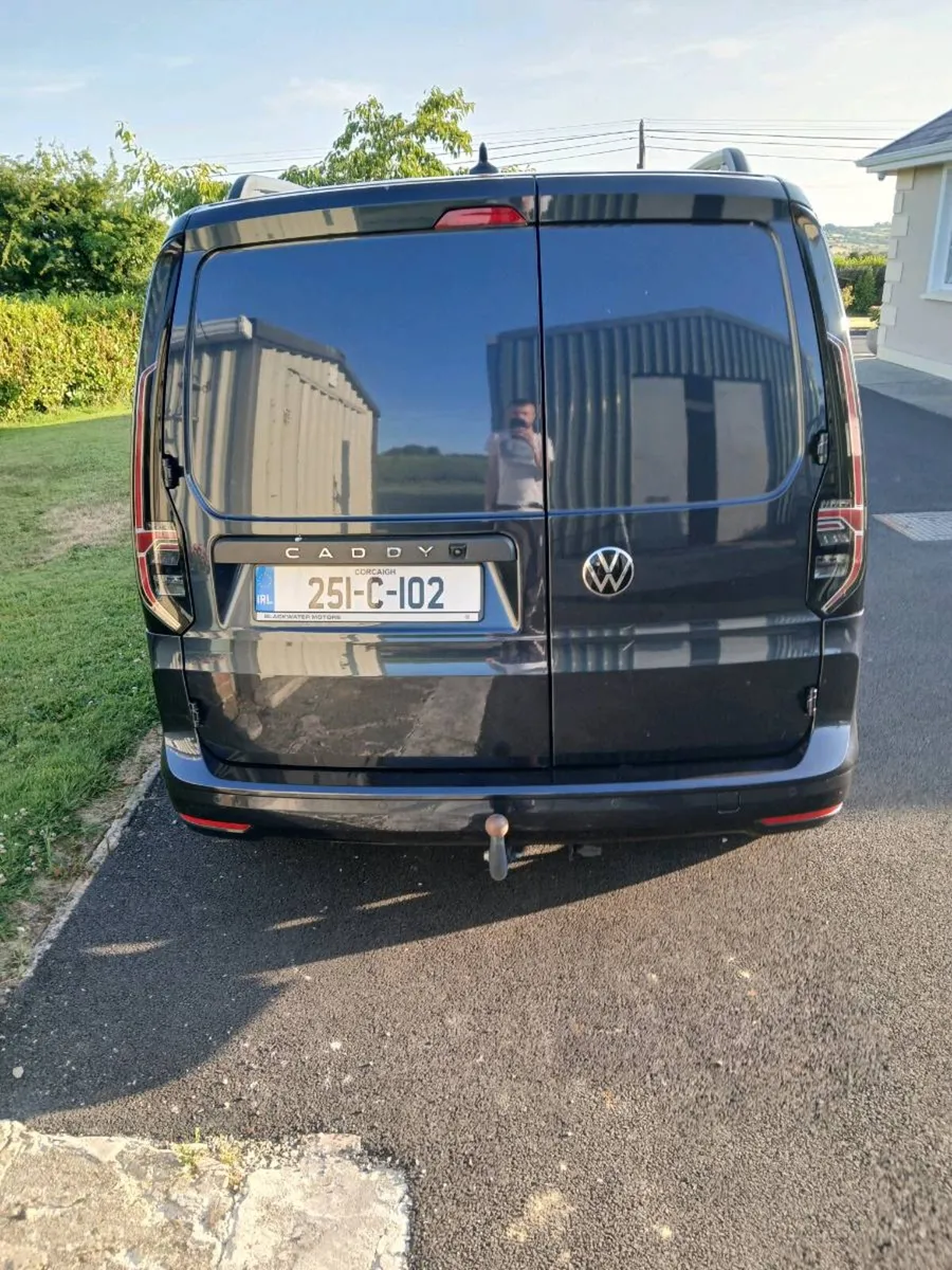 Volkswagen Caddy edition cargo 2025 - Image 1