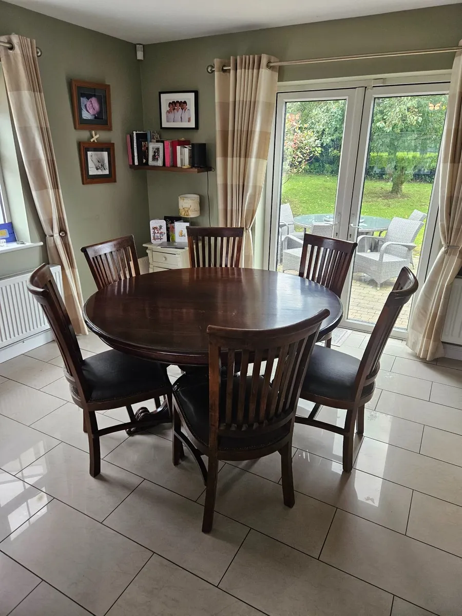Dining table and chairs - Image 1