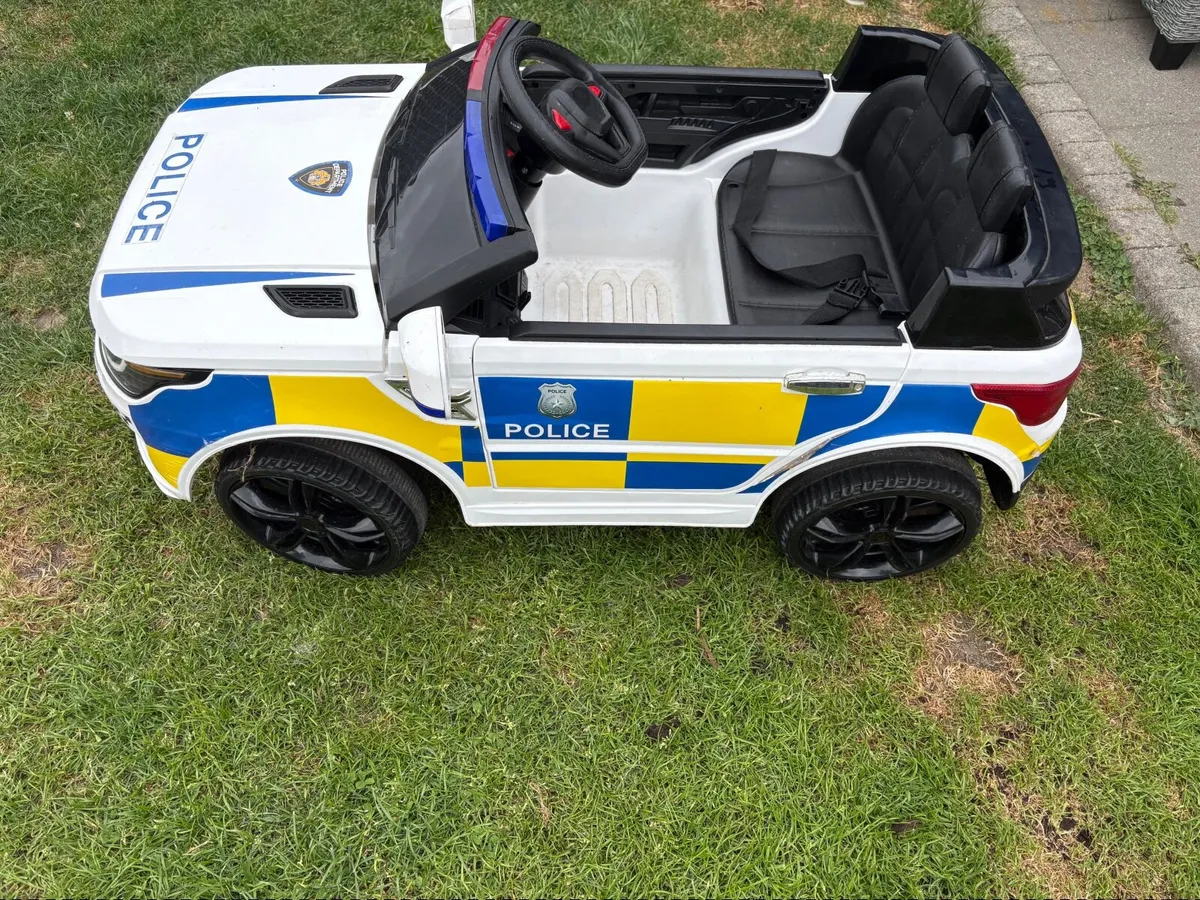 Kids Electric Police Car - Image 4