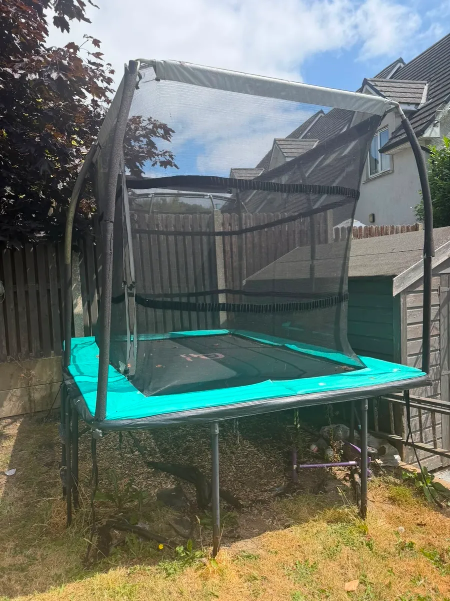 Trampoline 7x10ft - Image 1