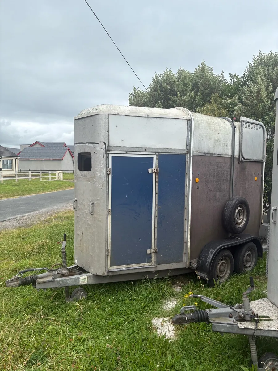 Horse trailer - Image 2