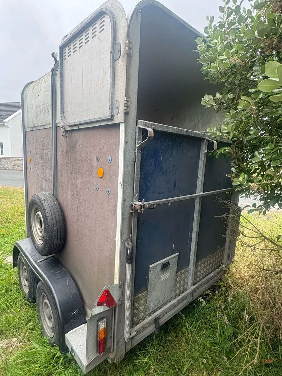 Horse trailer - Image 3