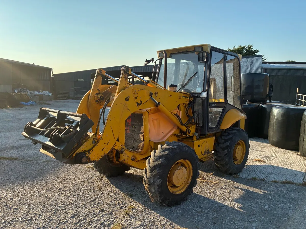 tractor - Image 2