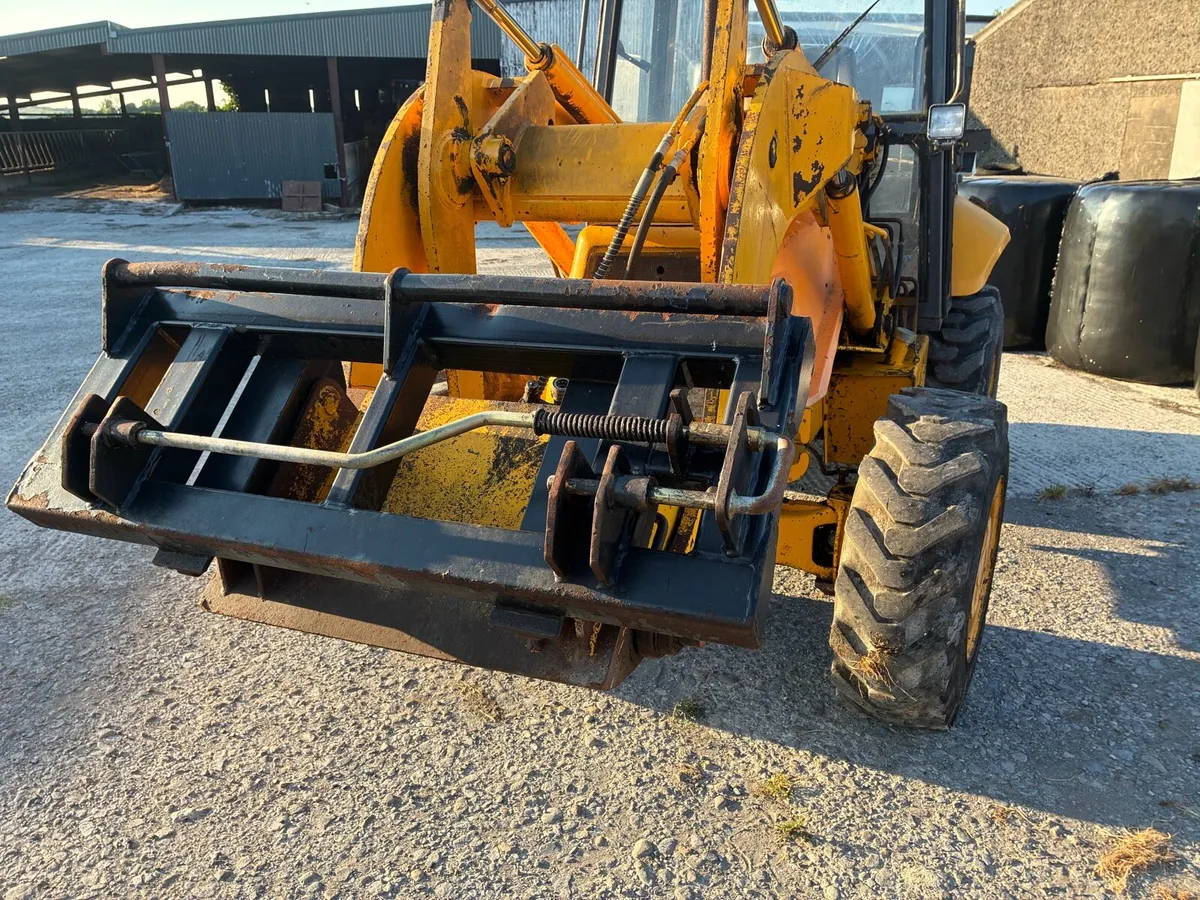 tractor - Image 3