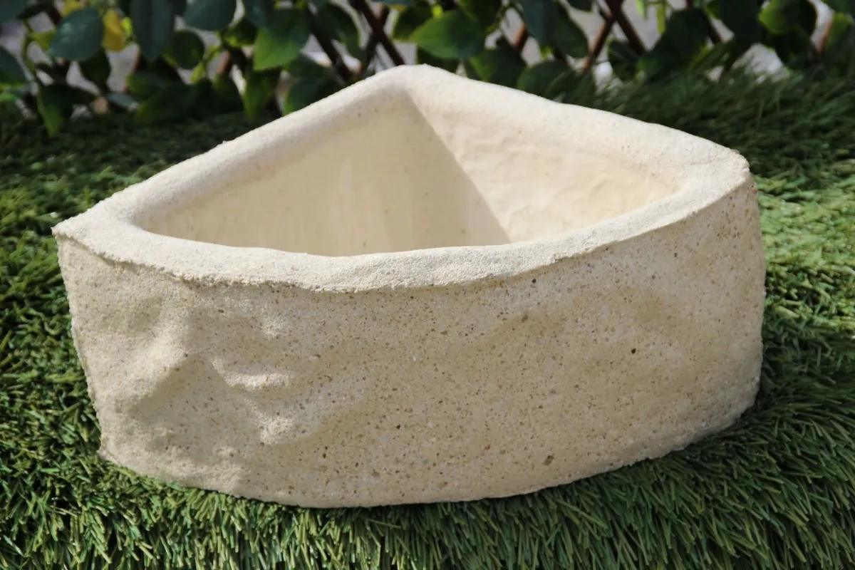 Corner flower pot-small style - Sandstone - Image 3