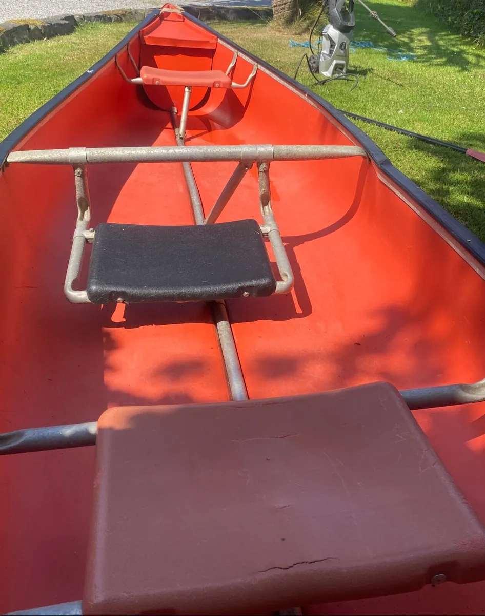 3 person 15ft Coleman Canoe - Image 3