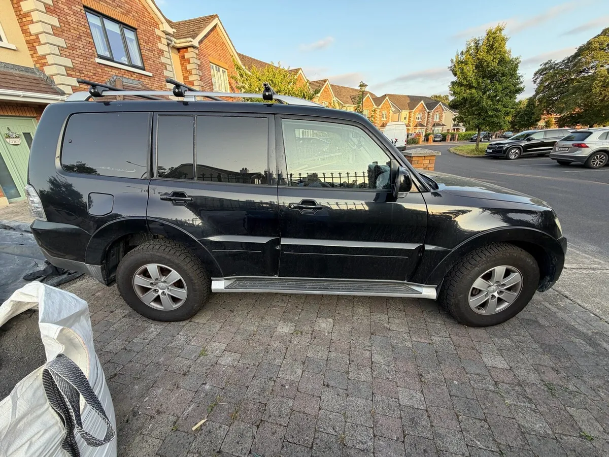 Mitsubishi Pajero 3.2 / Van / 2 seats tax & test - Image 3