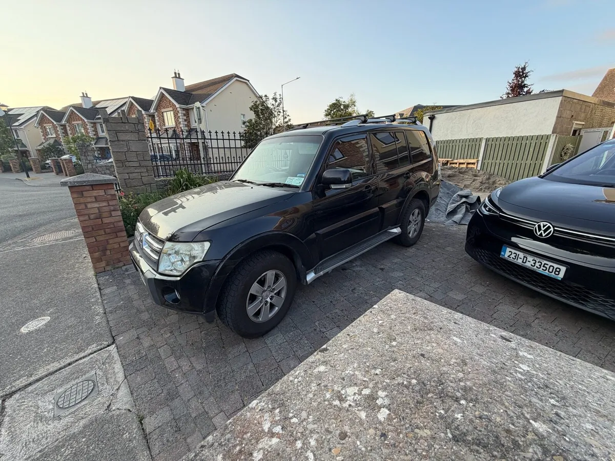 Mitsubishi Pajero 3.2 / Van / 2 seats tax & test - Image 4