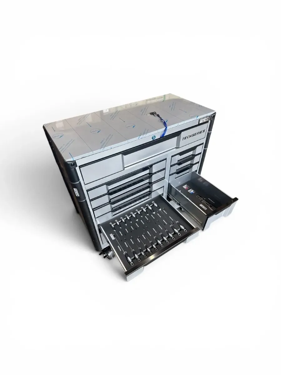 Apex Tech Series 12 Drawer Tool Chest W/Tools - Image 3