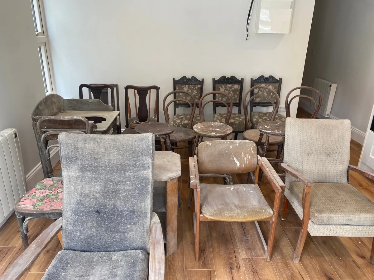 Antique chairs and stools - Image 4