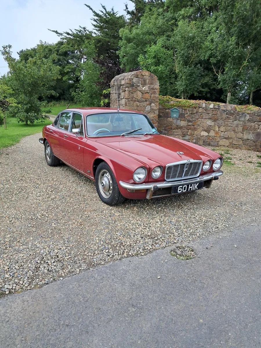 Jaguar XJ6 - Image 1