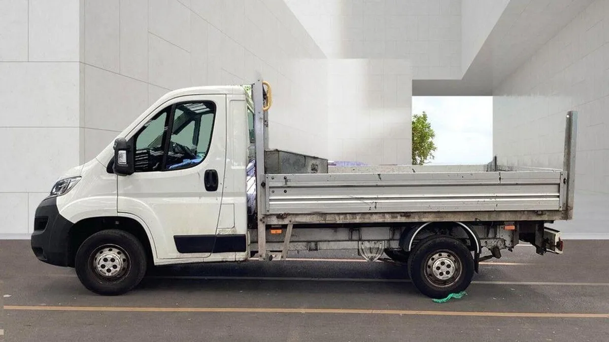 VB - 2020 Citroen Relay Dropside Van - Image 1